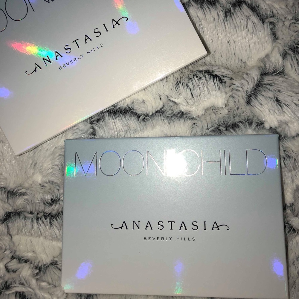 *NEW* Anastasia Beverly Hills moon child pallet